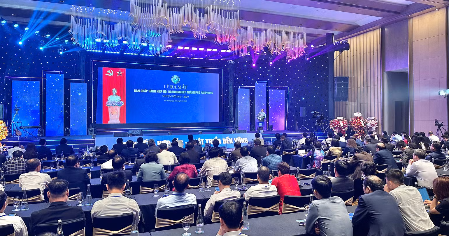 Toàn cảnh đại hội.