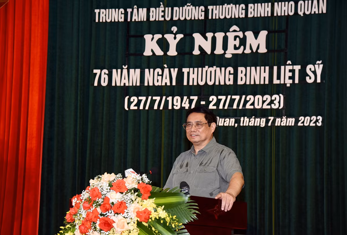 Thủ tướng Phạm Minh Chính phát biểu ý kiến tại buổi viếng thăm. Thủ tướng Phạm Minh Chính phát biểu ý kiến tại buổi viếng thăm.
