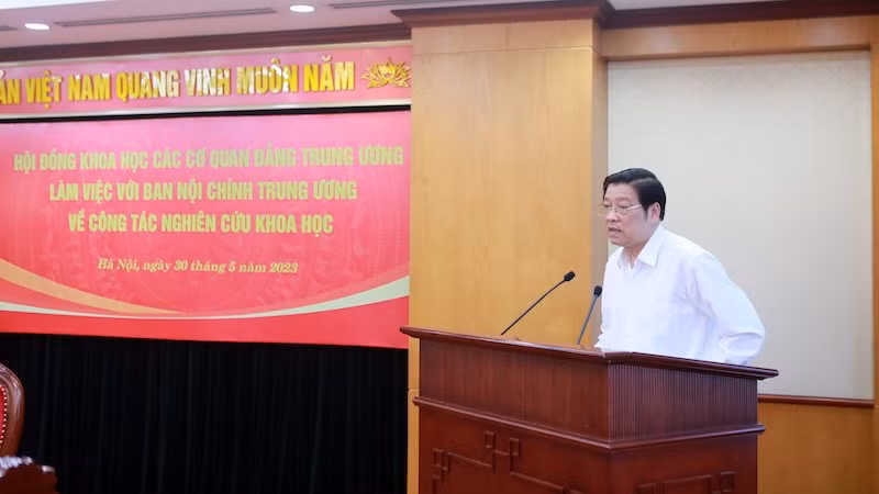 Đồng chí Phan Đình Trạc, Ủy viên Bộ Chính trị, Bí thư Trung ương Đảng, Trưởng Ban Nội chính Trung ương kết luận buổi làm việc.