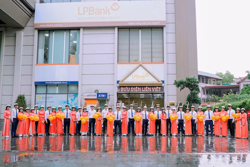 Hàng ngàn cơ hội việc làm tại LPBank.