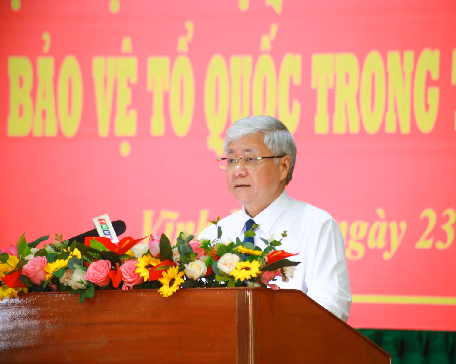 Chủ tịch Ủy ban Trung ương Mặt trận Tổ quốc Việt Nam Đỗ Văn Chiến phát biểu chỉ đạo tại Hội nghị.