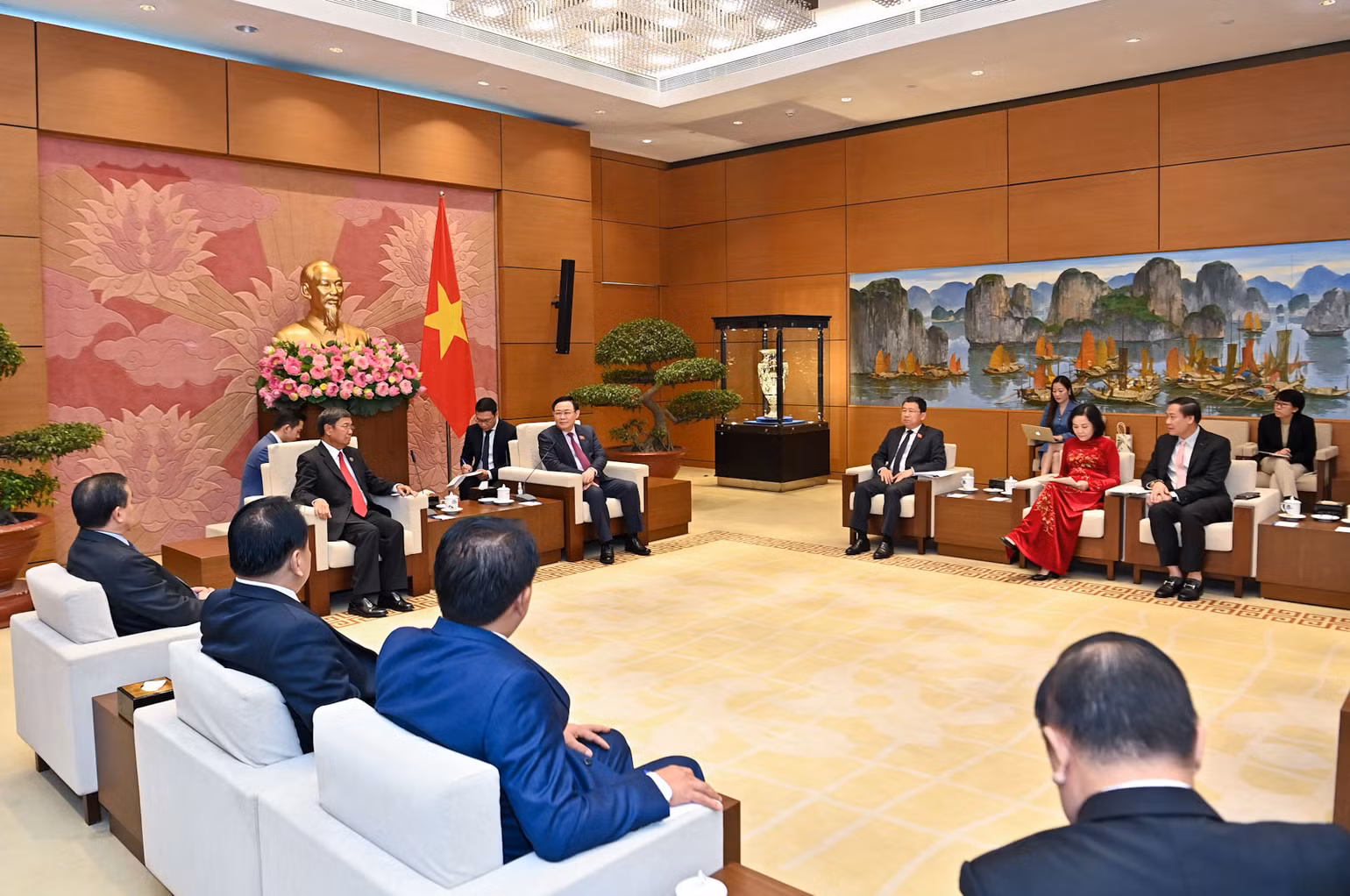 Quang cảnh buổi tiếp tại Nhà Quốc hội.