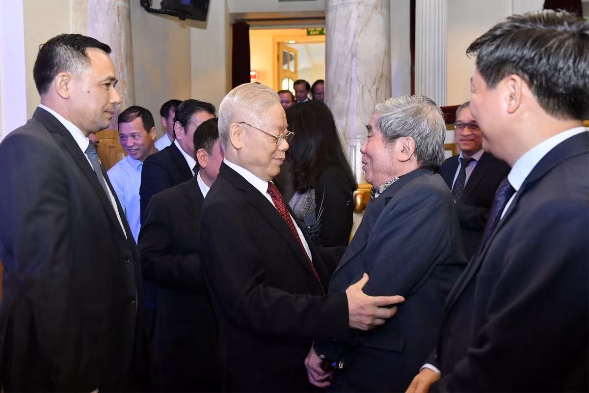 Tổng Bí thư Nguyễn Phú Trọng và các đại biểu dự Lễ kỷ niệm.