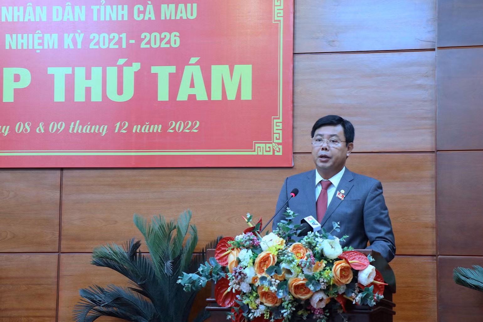 Bí thư Tỉnh ủy, Chủ tịch HĐND tỉnh Cà Mau Nguyễn Tiến Hải, phát biểu chỉ đạo tại phiên khai mạc vào sáng 8/12.