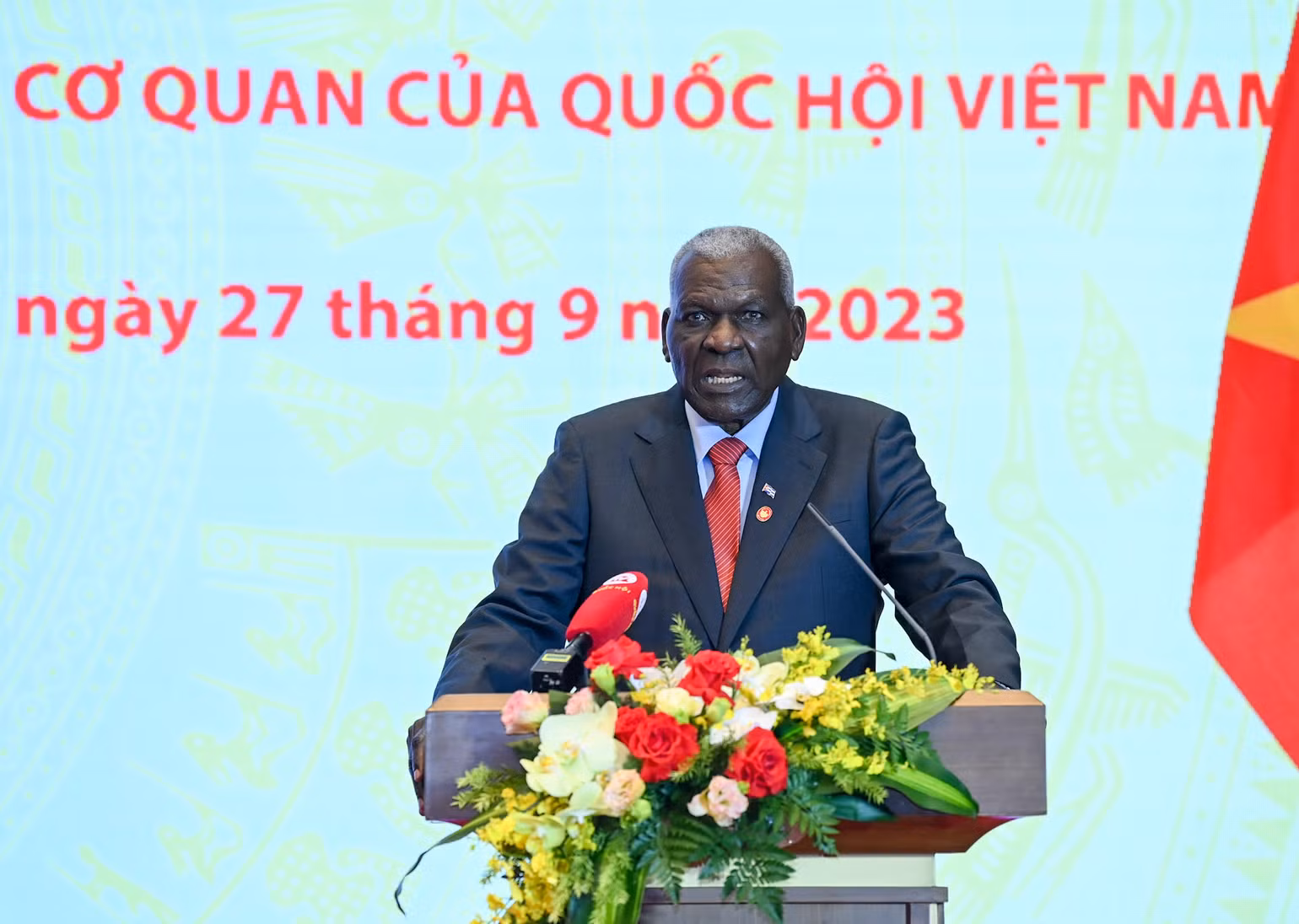 Chủ tịch Quốc hội Cuba Esteban Lazo Hernandez phát biểu tại buổi lễ. (Ảnh Duy Linh)