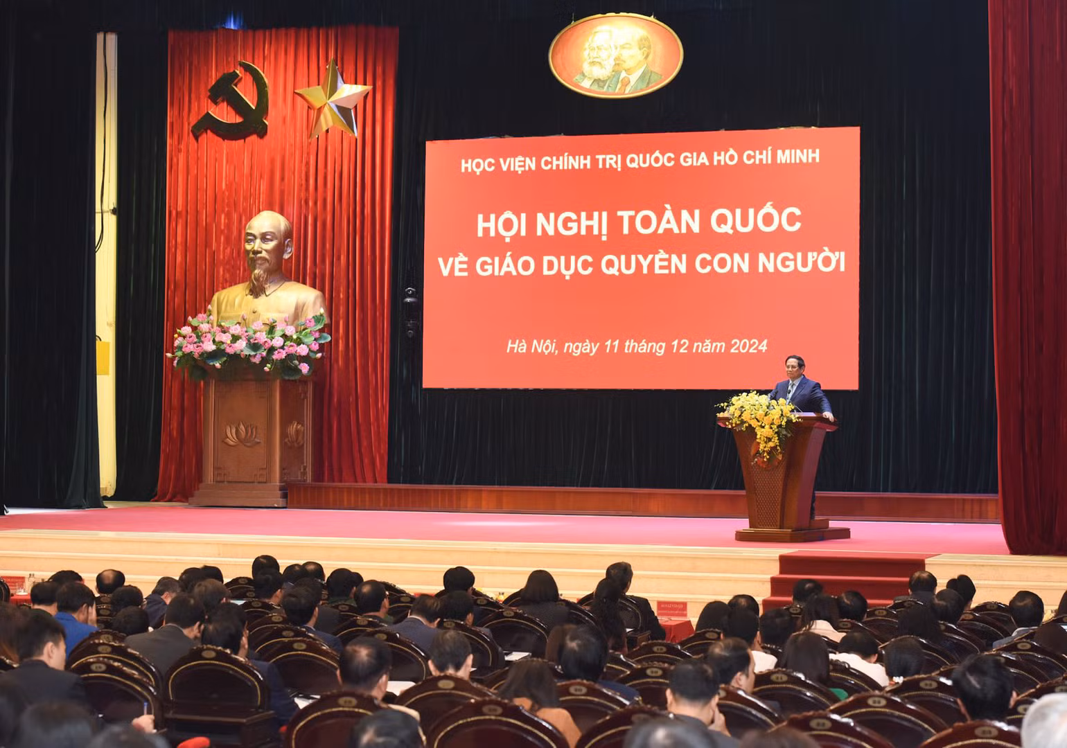 Thủ tướng Phạm Minh Chính phát biểu ý kiến chỉ đạo hội nghị.