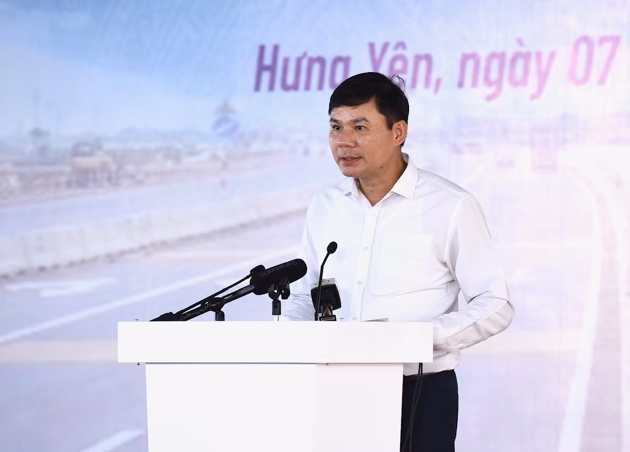 Đồng chí Nguyễn Lê Huy, Phó Chủ tịch Ủy ban nhân dân tỉnh Hưng Yên phát biểu.