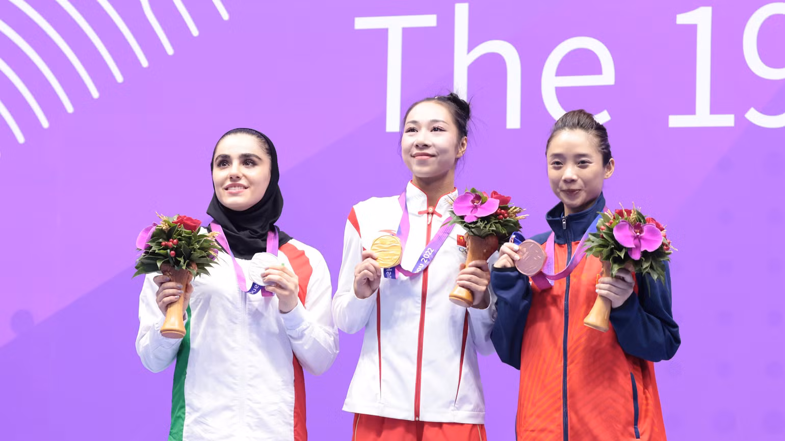 Dương Thúy Vi cùng các VĐV Trung Quốc và Iran. (Ảnh: Đoàn Thể thao Việt Nam) Dương Thúy Vi cùng các VĐV Trung Quốc và Iran. (Ảnh: Đoàn Thể thao Việt Nam)