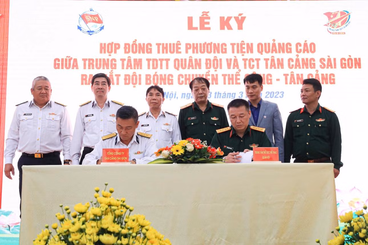 Hình ảnh tại lễ ký kết. Hình ảnh tại lễ ký kết.