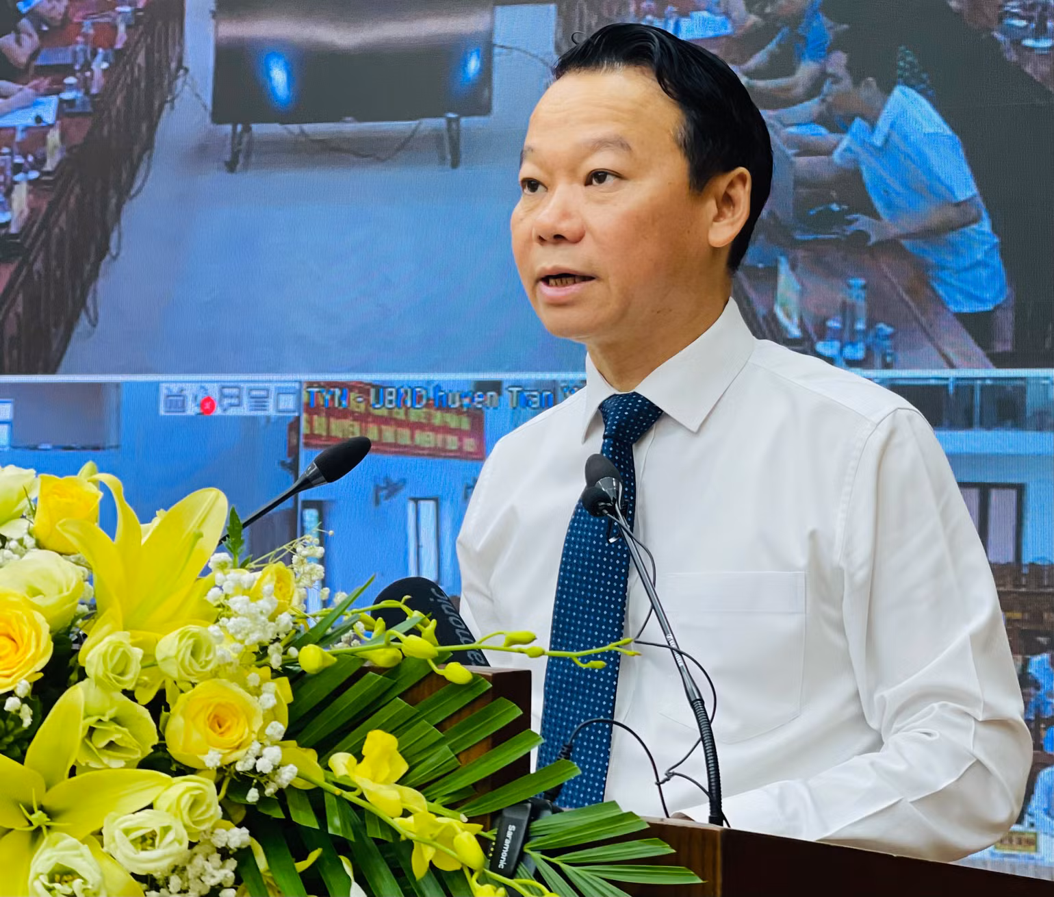 Bí thư Tỉnh ủy Đỗ Đức Duy phát biểu tại hội thảo.