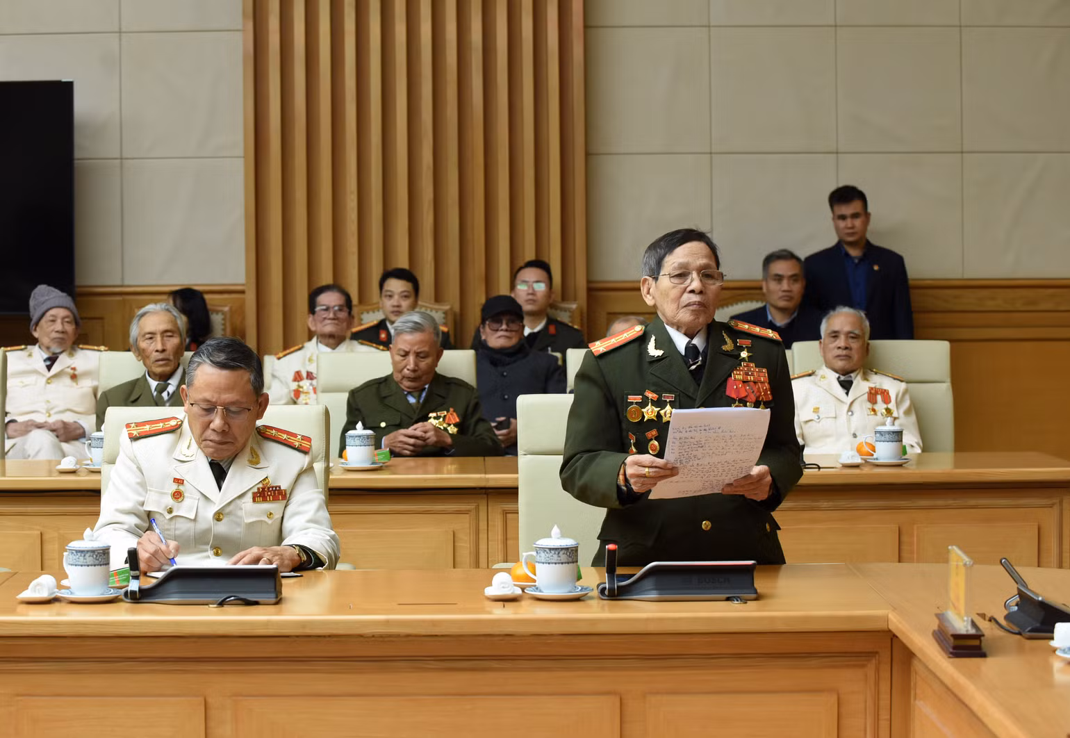 Đại tá, Anh hùng Lực lượng vũ trang nhân dân Nguyễn Tri Phương phát biểu.