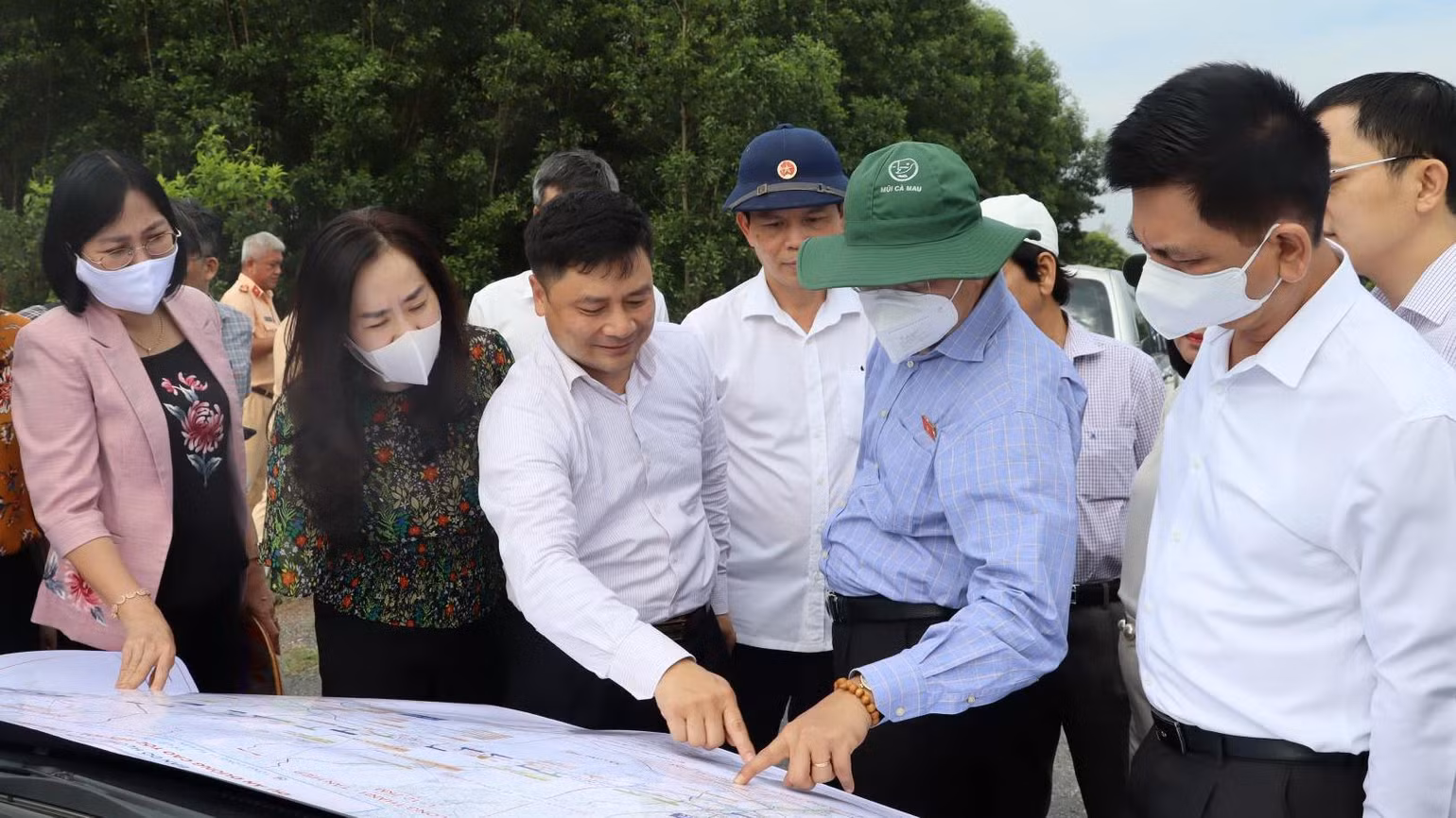 Đoàn Ủy ban Kinh tế của Quốc hội khảo sát xây dựng dự án đường cao tốc Biên Hòa-Vũng Tàu. Đoàn Ủy ban Kinh tế của Quốc hội khảo sát xây dựng dự án đường cao tốc Biên Hòa-Vũng Tàu.