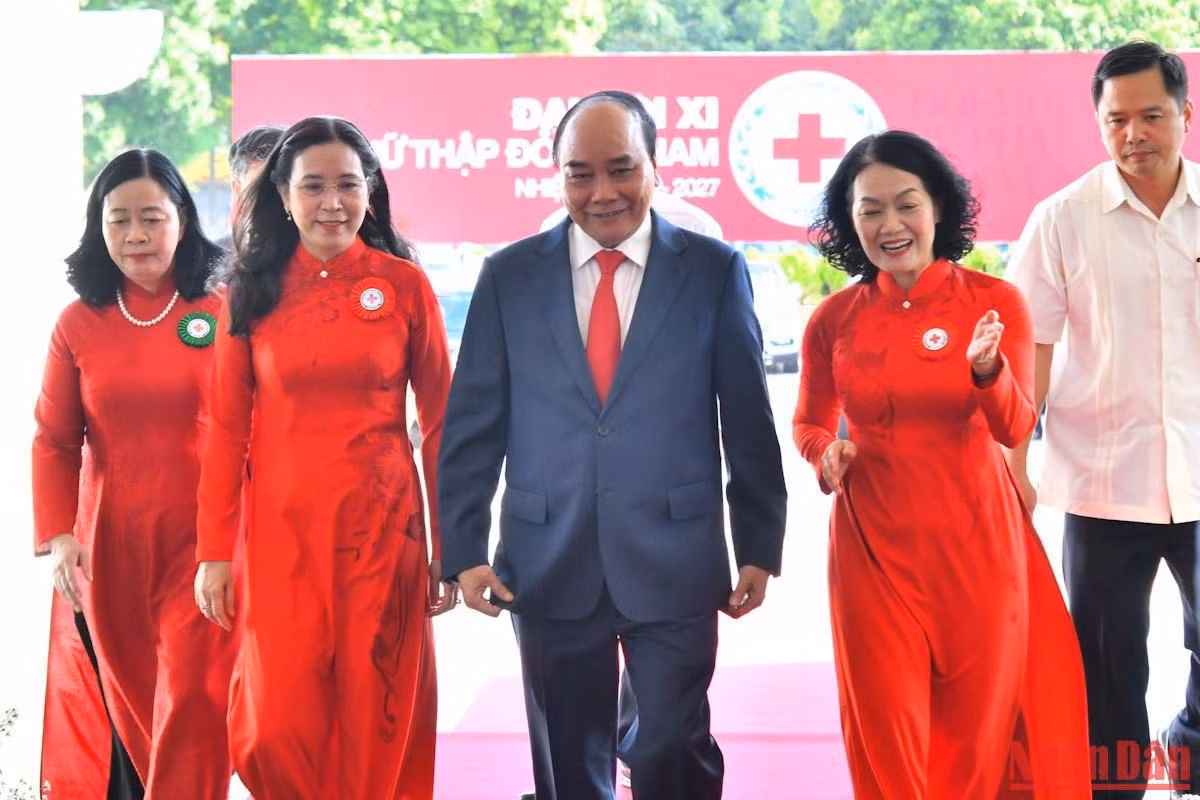 Chủ tịch nước Nguyễn Xuân Phúc dự Đại hội đại biểu toàn quốc Hội Chữ thập đỏ Việt Nam lần thứ XI, nhiệm kỳ 2022-2027.