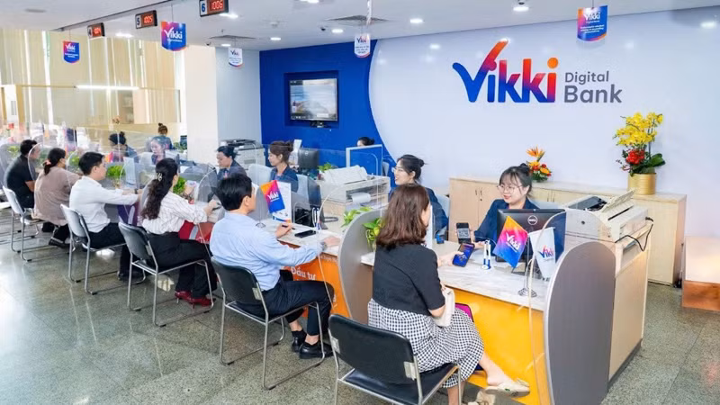 Khách hàng giao dịch ngày đầu tiên tại Ngân hàng Số Vikki nhân dịp khai trương đồng loạt 212 điểm giao dịch, Vikki Digital Bank triển khai chương trình tri ân cùng những ưu đãi hấp dẫn nhất. Khách hàng giao dịch ngày đầu tiên tại Ngân hàng Số Vikki nhân dịp khai trương đồng loạt 212 điểm giao dịch, Vikki Digital Bank triển khai chương trình tri ân cùng những ưu đãi hấp dẫn nhất.