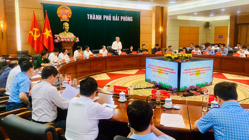 Quang cảnh cuộc làm việc của đoàn công tác Chính phủ với thành phố Hải Phòng.