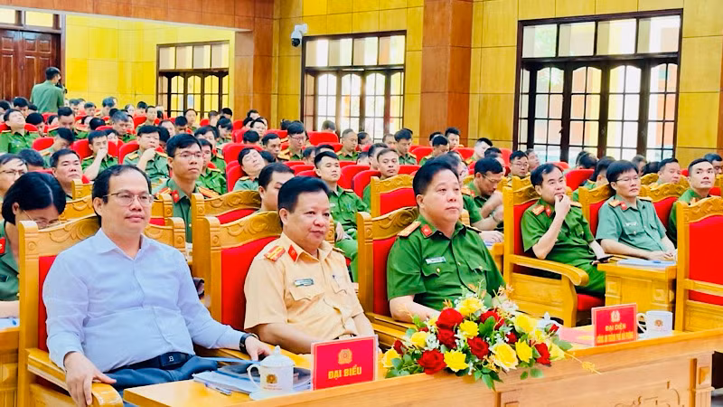 Các đại biểu tham dự chương trình tập huấn.