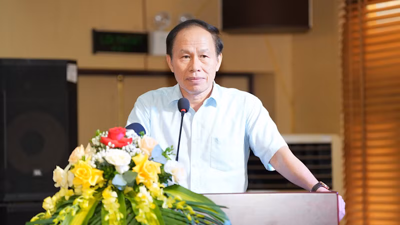 Ủy viên Trung ương Đảng, Bí thư Thành ủy Hải Phòng Lê Tiến Châu phát biểu tại buổi biểu dương gương người tốt, việc tốt.
