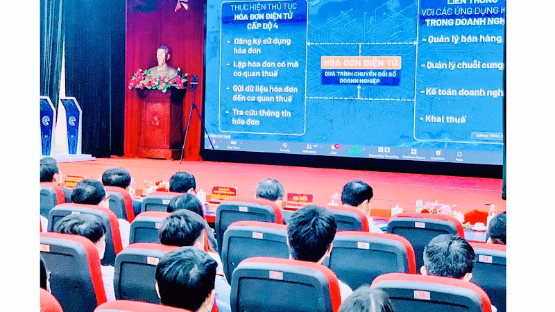 Triển khai hóa đơn điện tử tại Cục Thuế Hải Phòng.