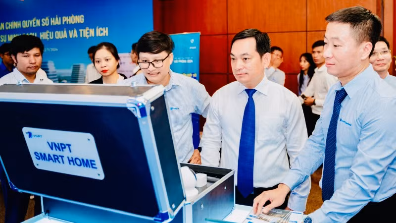 Chuyển đổi số mạnh mẽ hơn nữa để phát triển nhanh, bền vững.