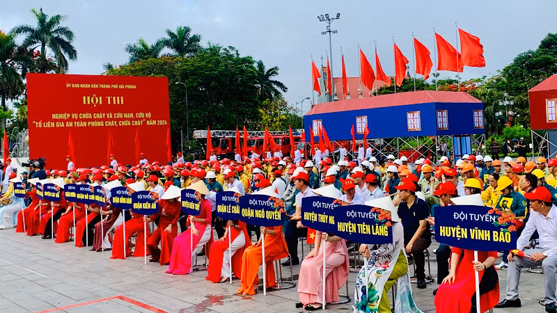 14 đội tuyển đến từ 14 quận huyện trên địa bàn Hải Phòng tham dự hội thi. 14 đội tuyển đến từ 14 quận huyện trên địa bàn Hải Phòng tham dự hội thi.