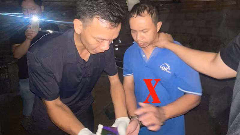 Công an bắt giữ đối tượng Lưu Thanh Nam (dấu X). Công an bắt giữ đối tượng Lưu Thanh Nam (dấu X).