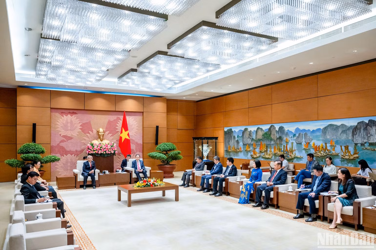 Quang cảnh cuộc tiếp tại Nhà Quốc hội. (Ảnh: Duy Linh) Quang cảnh cuộc tiếp tại Nhà Quốc hội. (Ảnh: Duy Linh)