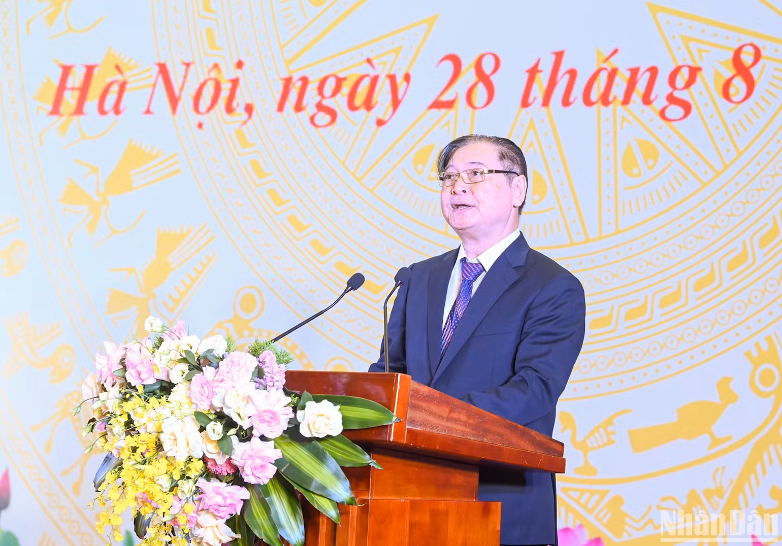 Tiến sĩ Khoa học Phan Xuân Dũng, Chủ tịch Liên hiệp các Hội Khoa học và Kỹ thuật Việt Nam phát biểu tại lễ tôn vinh. (Ảnh: DUY LINH) Tiến sĩ Khoa học Phan Xuân Dũng, Chủ tịch Liên hiệp các Hội Khoa học và Kỹ thuật Việt Nam phát biểu tại lễ tôn vinh. (Ảnh: DUY LINH)
