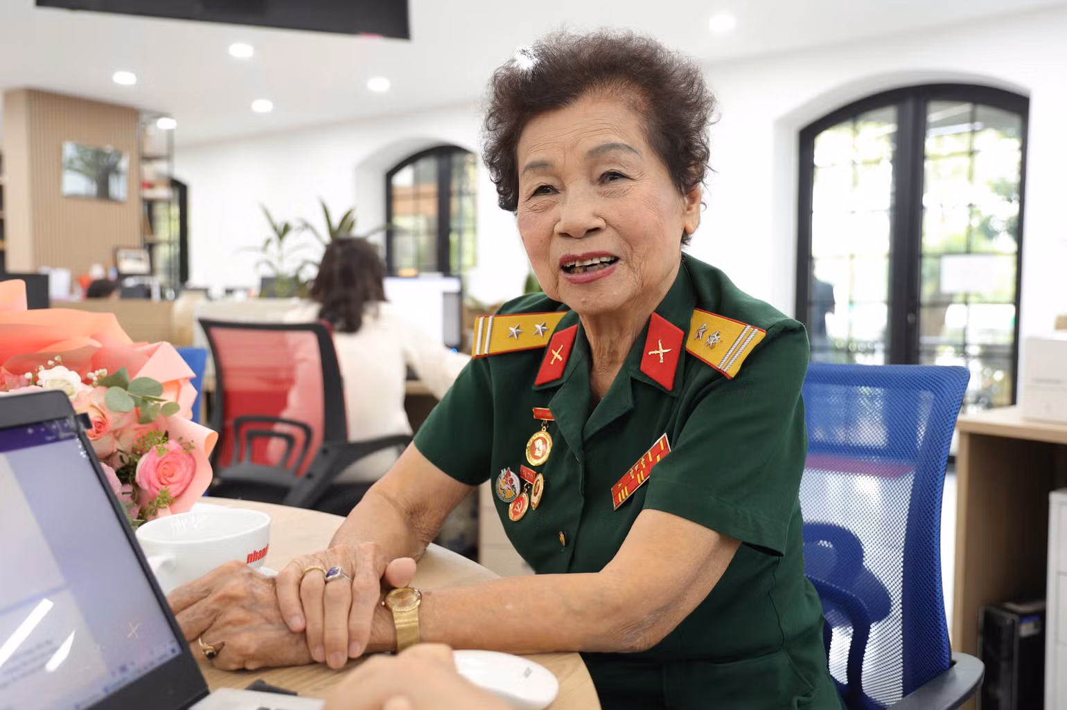 Trung tá Ngô Thị Ngọc Diệp, nguyên là diễn viên Đội văn công Đại đoàn Quân tiên phong (Sư đoàn 308).