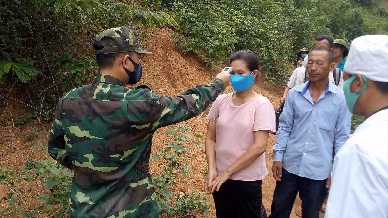 Bộ đội Biên phòng Nghệ An đã lập các tổ, chốt phòng, chống Covid-19 ở dọc tuyến biên giới để kịp thời phát hiện, ngăn chặn các hoạt động qua lại biên giới trái phép.
