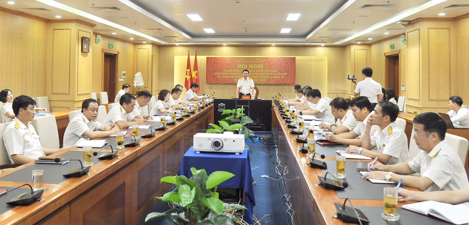 Quang cảnh Hội nghị sơ kết 6 tháng đầu năm 2023 của Đảng ủy cơ quan Tổng cục Thuế Quang cảnh Hội nghị sơ kết 6 tháng đầu năm 2023 của Đảng ủy cơ quan Tổng cục Thuế