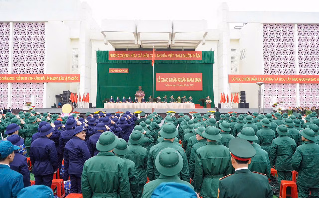 Quang cảnh buổi lễ giao, nhận quân năm 2025. Quang cảnh buổi lễ giao, nhận quân năm 2025.
