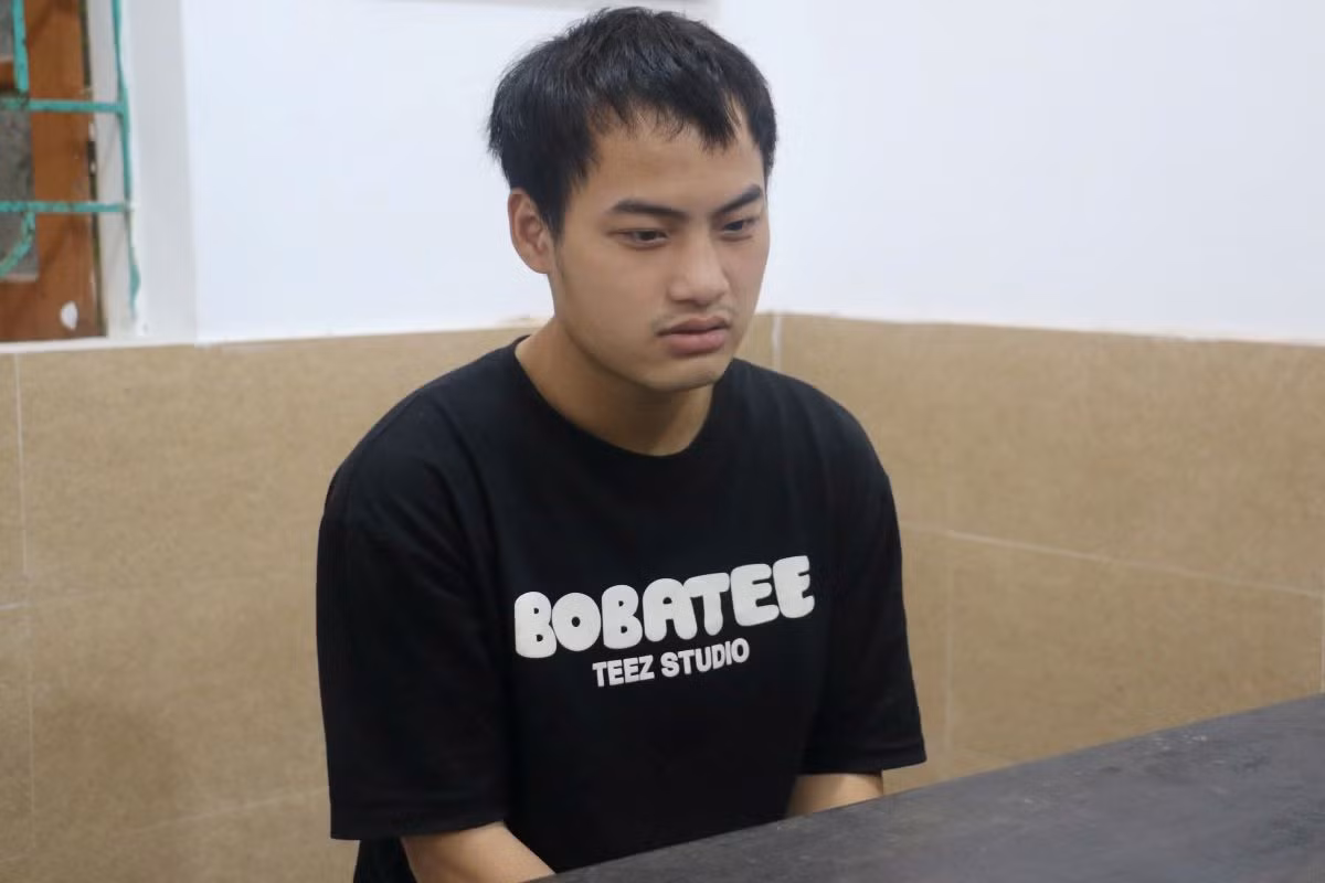 Đối tượng Nguyễn Thành Huy tại cơ quan Công an.