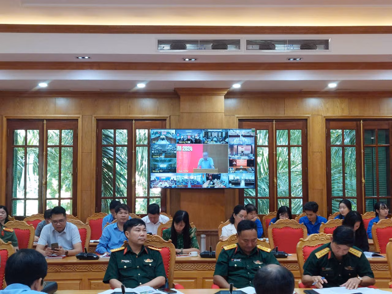 Các đại biểu tham dự hội nghị.