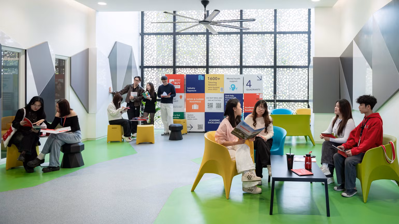 Khuôn viên học tập tại Trường Đại học Anh Quốc Việt Nam.