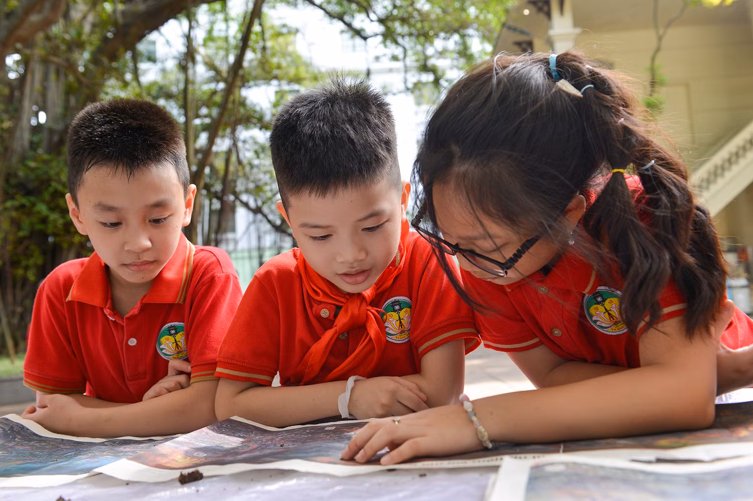 [Ảnh] Nhiều đoàn khách thích thú khám phá tranh panorama về "Chiến dịch Điện Biên Phủ" tại trụ sở Báo Nhân Dân ảnh 12