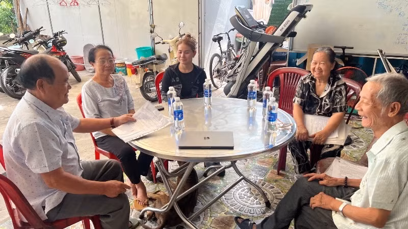 Người dân phản ánh với Báo Nhân Dân.