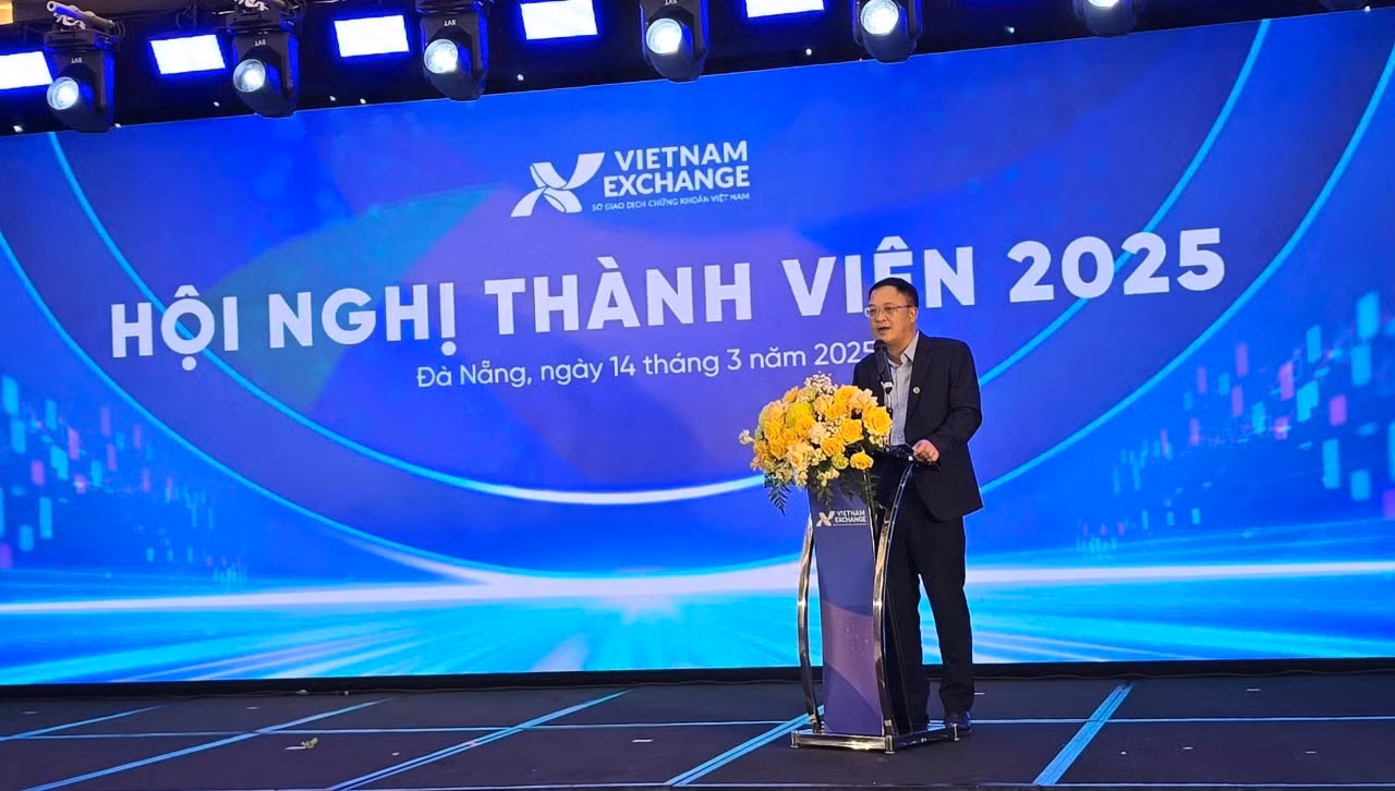 Phó Chủ tịch Ủy ban Chứng khoán Nhà nước Bùi Hoàng Hải phát biểu tại Hội nghị Thành viên 2025 của VNX. Phó Chủ tịch Ủy ban Chứng khoán Nhà nước Bùi Hoàng Hải phát biểu tại Hội nghị Thành viên 2025 của VNX.