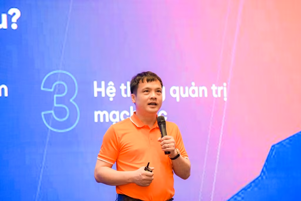 Ông Nguyễn Văn Khoa, Tổng Giám đốc FPT phát biểu. Ông Nguyễn Văn Khoa, Tổng Giám đốc FPT phát biểu.