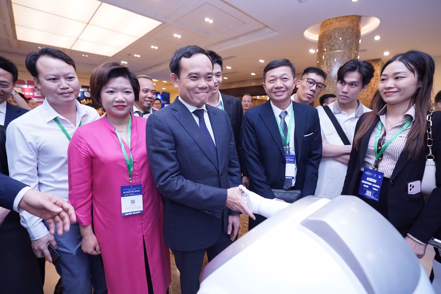 Phó Thủ tướng Trần Lưu Quang tham quan gian trưng bày của MISA bên lề Vietnam - ASIA DX Summit 2024. Phó Thủ tướng Trần Lưu Quang tham quan gian trưng bày của MISA bên lề Vietnam - ASIA DX Summit 2024.