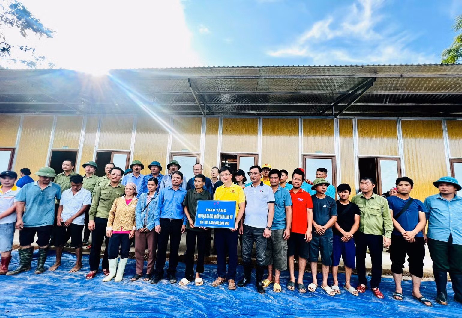 Người dân Làng Nủ có nơi ở mới.