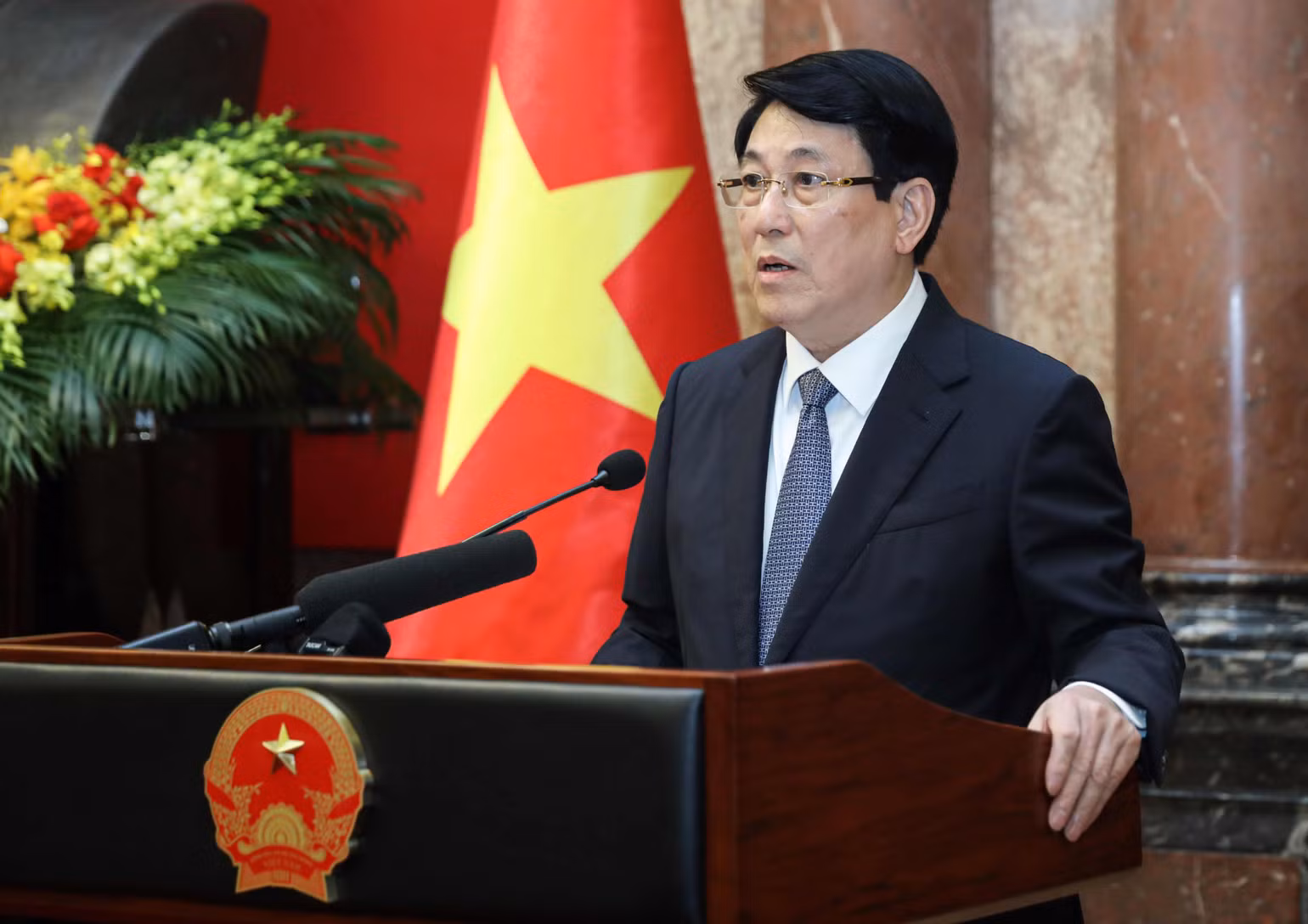 Chủ tịch nước Lương Cường phát biểu tại buổi gặp mặt. Chủ tịch nước Lương Cường phát biểu tại buổi gặp mặt.