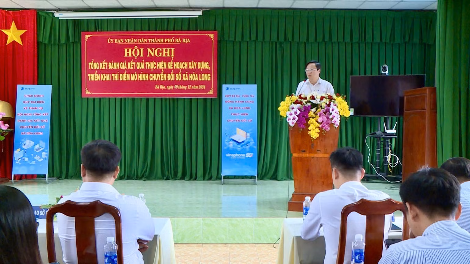 Ngày 09/12, UBND thành phố Bà Rịa tổ chức Hội nghị tổng kết đánh giá thực hiện kế hoạch xây dựng, triển khai thí điểm mô hình chuyển đổi số xã Hòa Long. Ngày 09/12, UBND thành phố Bà Rịa tổ chức Hội nghị tổng kết đánh giá thực hiện kế hoạch xây dựng, triển khai thí điểm mô hình chuyển đổi số xã Hòa Long.
