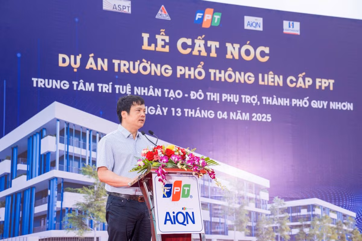 Ông Nguyễn Văn Khoa, Tổng Giám đốc Tập đoàn FPT, phát biểu tại buổi lễ. Ông Nguyễn Văn Khoa, Tổng Giám đốc Tập đoàn FPT, phát biểu tại buổi lễ.