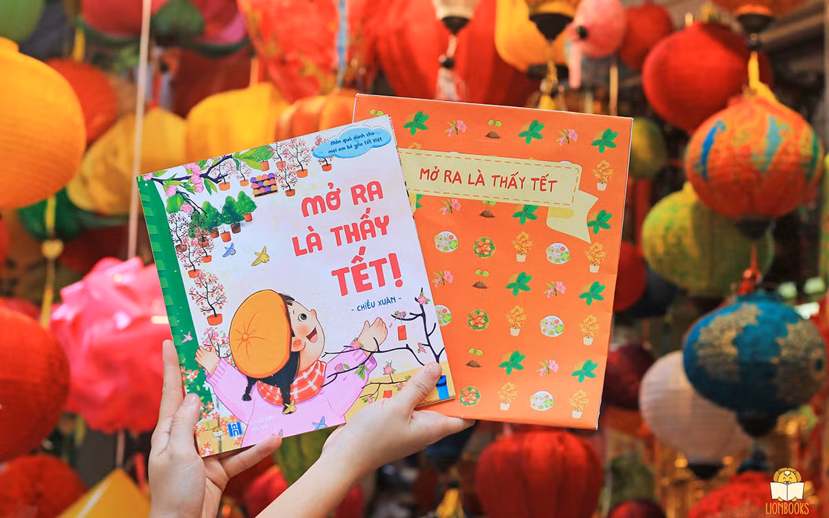 "Mở ra là thấy Tết" phiên bản miền bắc. (Ảnh: Lionbooks) "Mở ra là thấy Tết" phiên bản miền bắc. (Ảnh: Lionbooks)