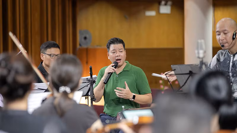 NSƯT Đăng Dương truyền lửa cho mọi người bằng thái độ tập luyện nghiêm túc của mình.