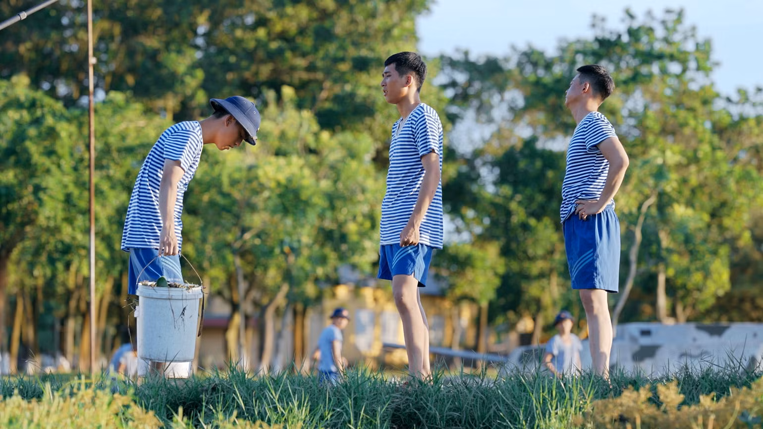 Hình ảnh cuộc sống của các chiến sĩ hải quân được khắc họa qua phim. Hình ảnh cuộc sống của các chiến sĩ hải quân được khắc họa qua phim.