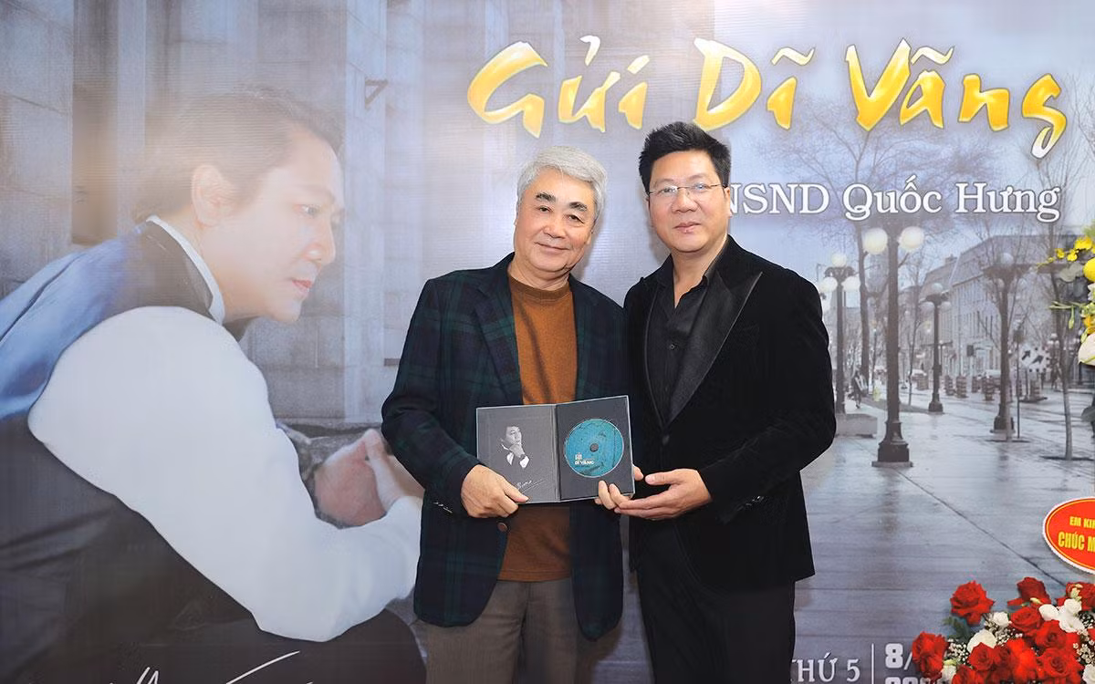 NSND Quang Thọ và NSND Quốc Hưng. NSND Quang Thọ và NSND Quốc Hưng.
