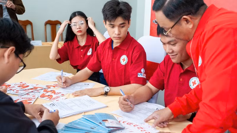 Sinh viên tìm hiểu đăng ký hiến mô tạng.