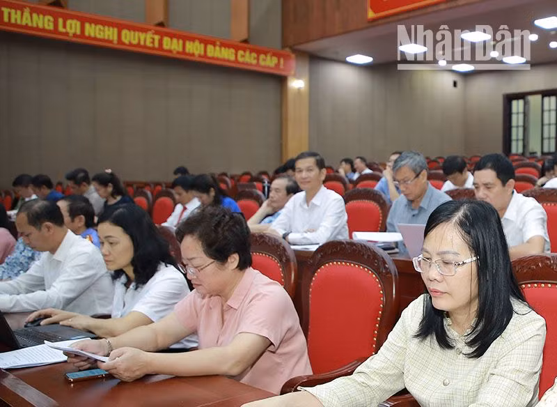 Các đại biểu dự hội nghị sơ kết 5 năm triển khai, thực hiện Nghị quyết số 35-NQ/TW ngày 22/10/2018 của Bộ Chính trị khóa XII.