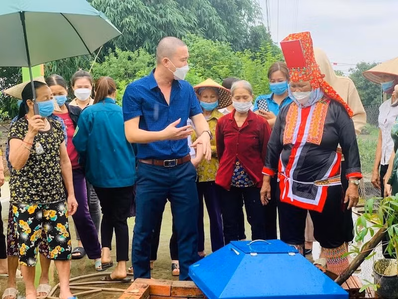 Người dân ngày càng được tiếp cận các ứng dụng khoa học, kỹ thuật tiên tiến trong sản xuất và bảo vệ môi trường.